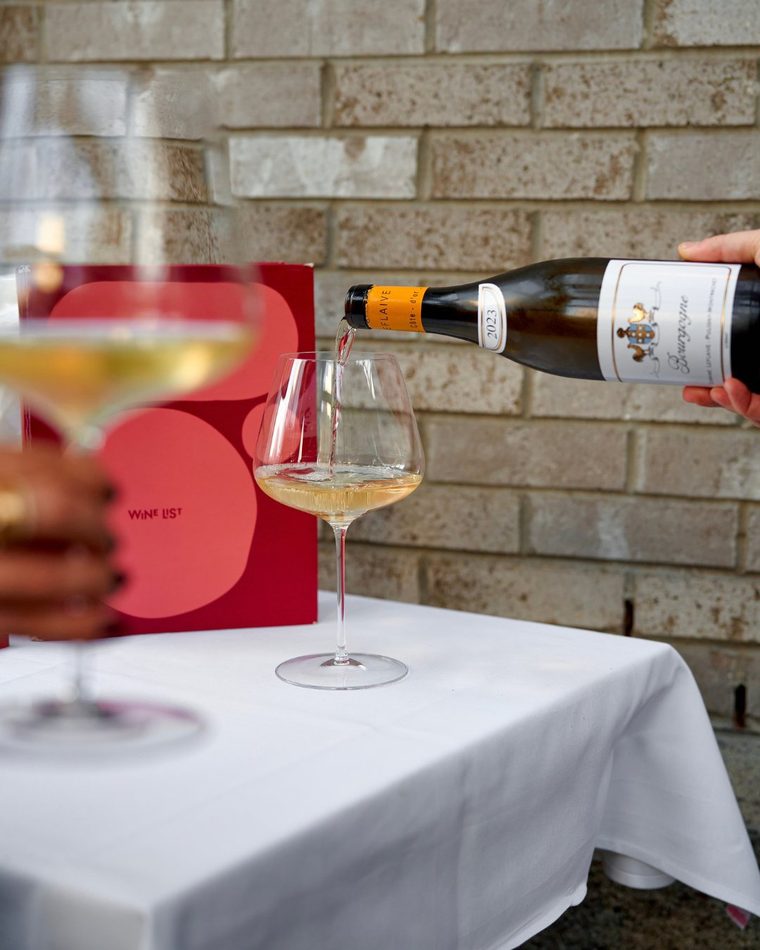 Wine service at Cucina Alba